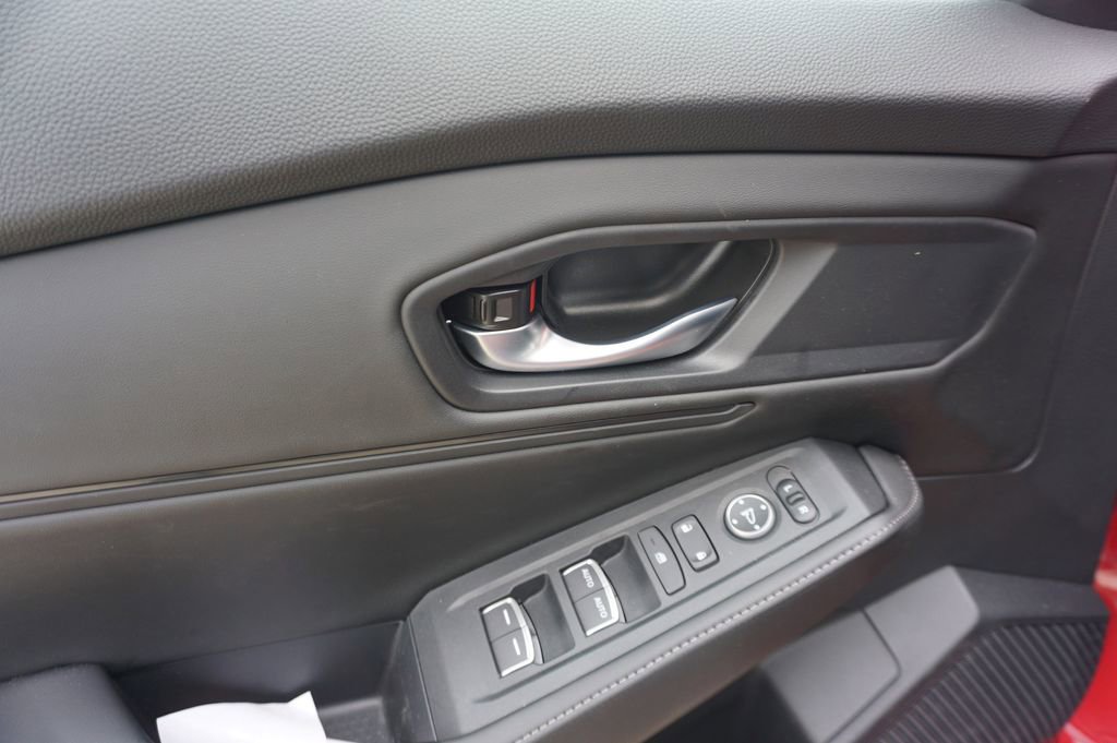 Used 2025 Honda Accord Sport image 4