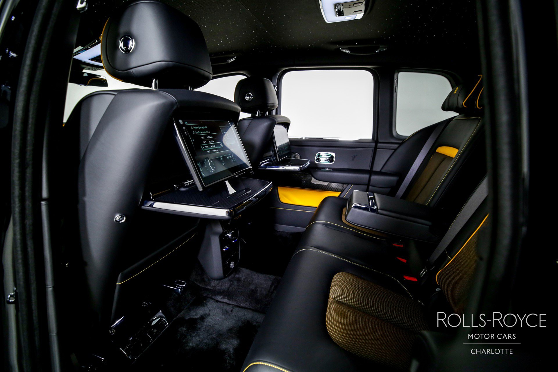 Certified 2024 Rolls-Royce Cullinan Black Badge w/ Dark Exterior Package image 19