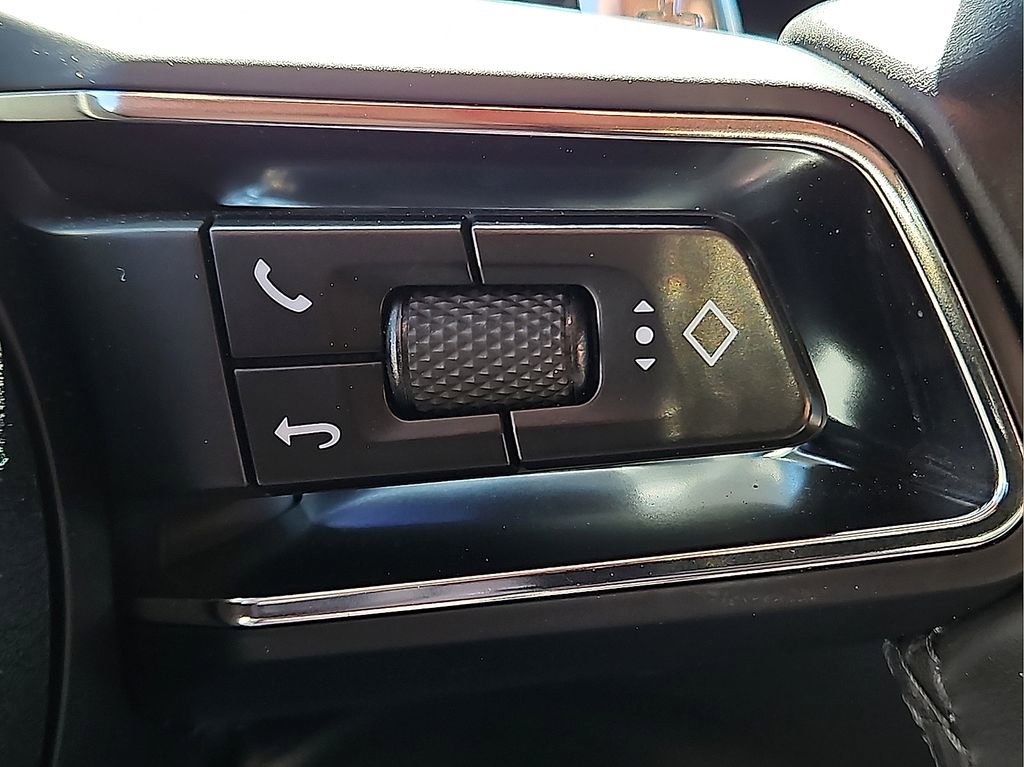 Used 2023 Porsche Macan image 20