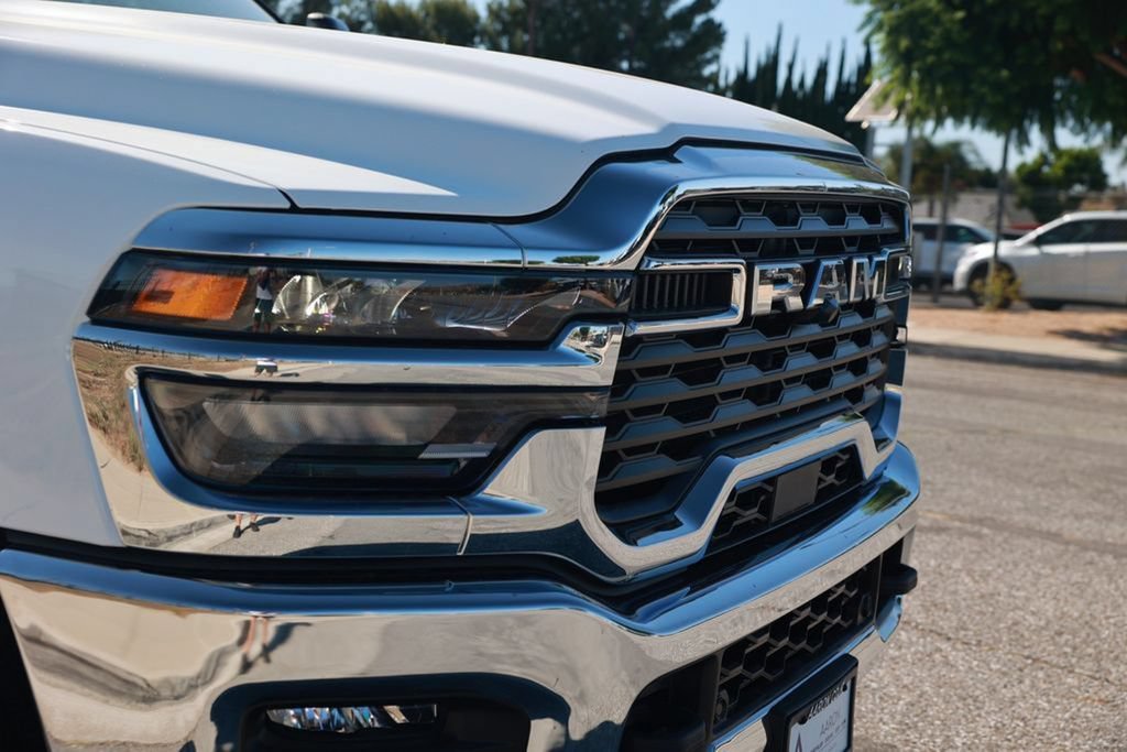 New 2026 RAM 3500 Tradesman AWD/4WD image 7