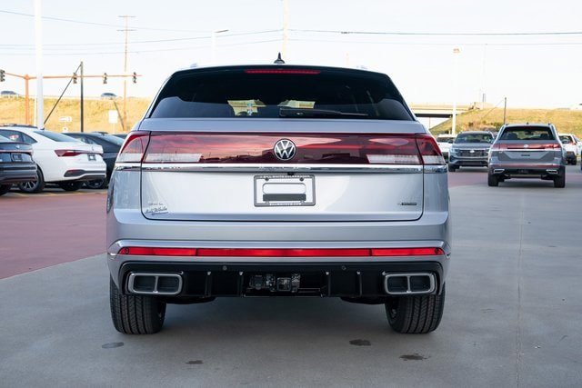 New 2026 Volkswagen Atlas Cross Sport SEL Premium R-Line AWD/4WD image 5