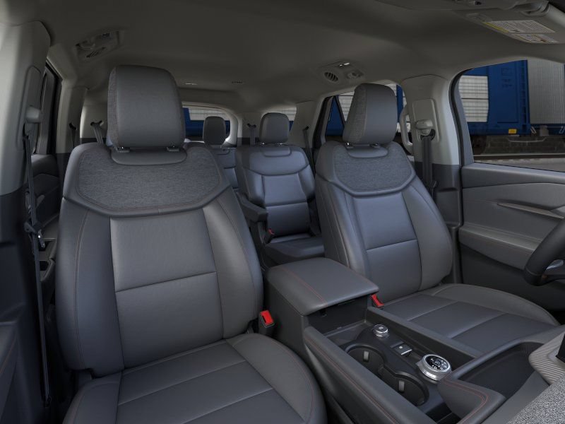 New 2026 Ford Explorer Active w/ Active Comfort Package AWD/4WD image 10