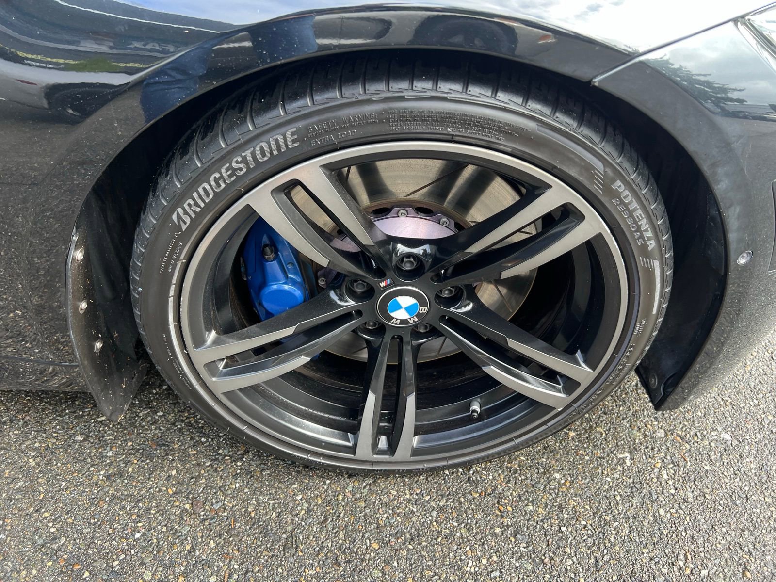 Used 2017 BMW M3 RWD image 11