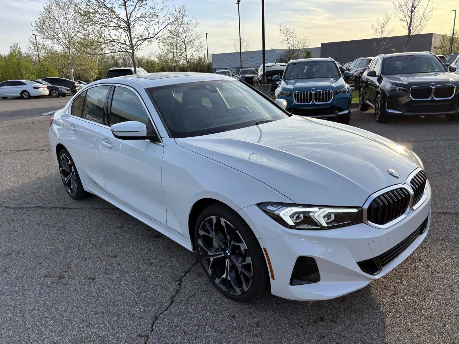 Used 2025 BMW 330i xDrive Sedan image 3