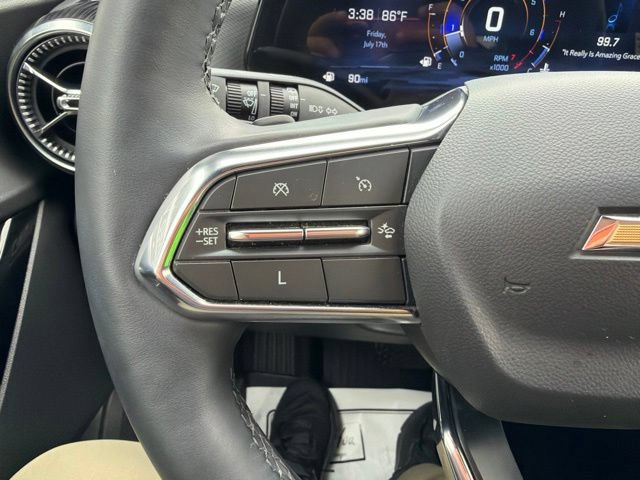 Used 2025 Chevrolet Equinox LT w/ Safety and Technology Package FWD image 25