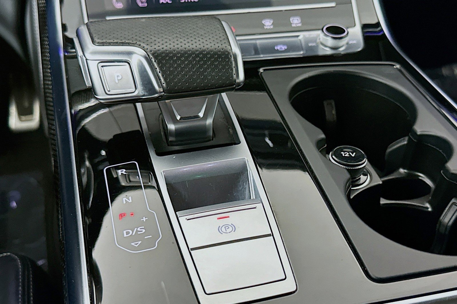 Used 2023 Audi SQ7 Prestige w/ Prestige Package image 7