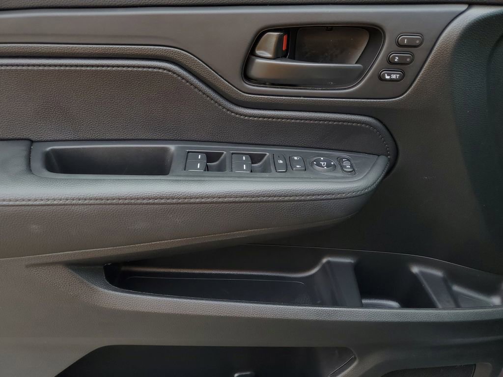 Used 2024 Honda Odyssey EX-L image 11