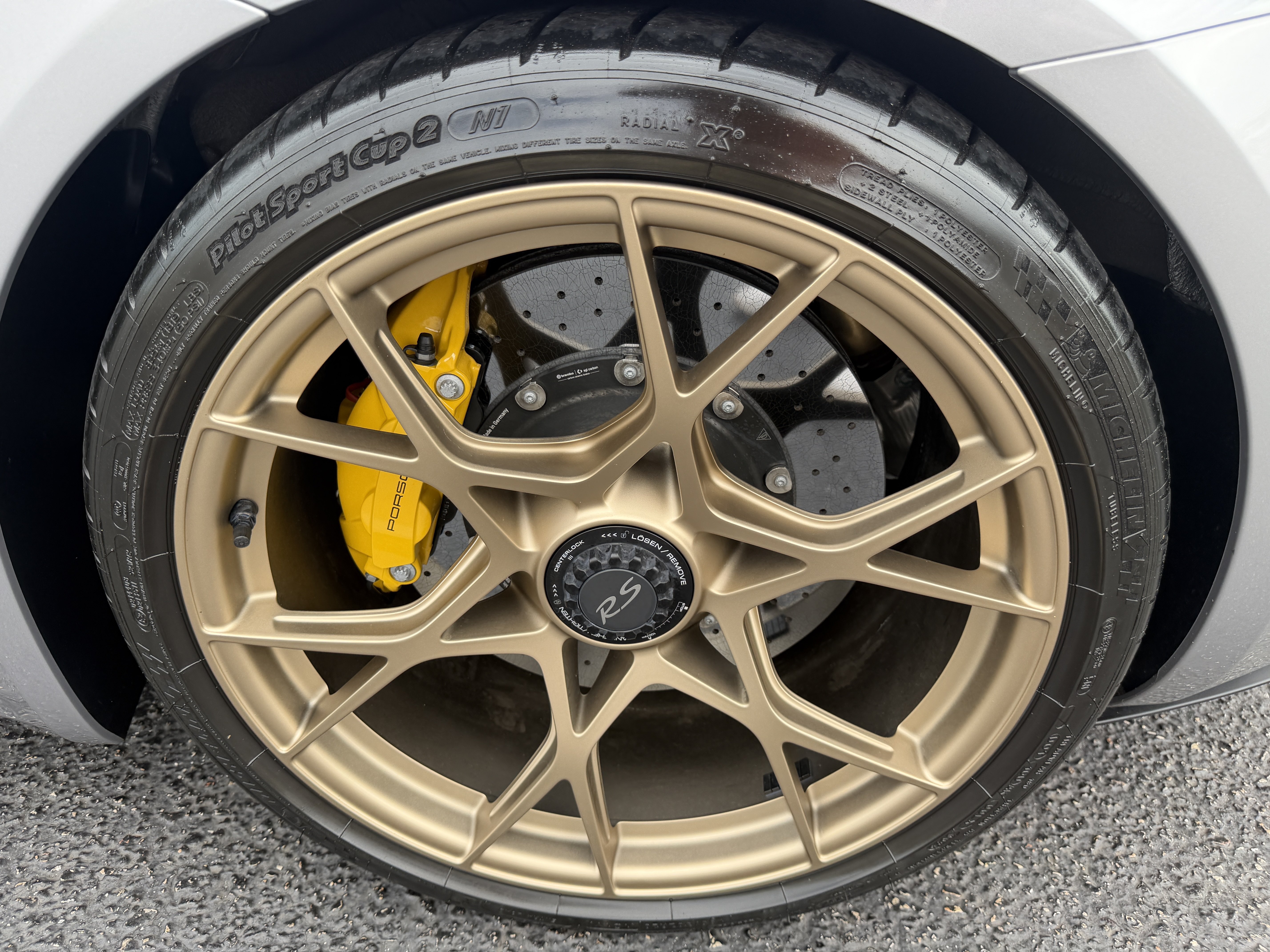 Certified 2025 Porsche 718 Cayman GT4 RS RWD image 9