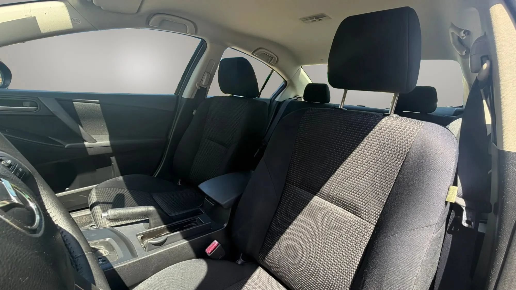 Used 2013 MAZDA MAZDA3 i Touring FWD image 20