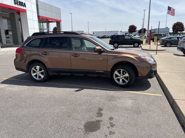 Used 2013 Subaru Outback 2.5i Limited AWD/4WD image 4