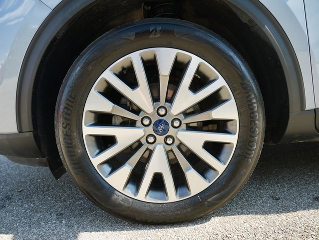 Used 2022 Ford Escape Titanium image 33