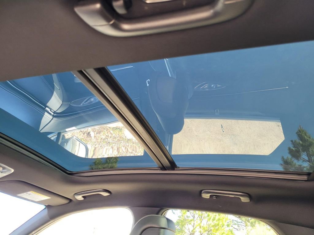 Used 2024 Genesis GV70 2.5T w/ Sport Prestige Package image 12