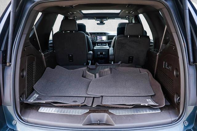 Used 2021 GMC Yukon Denali w/ Denali Ultimate Package image 27