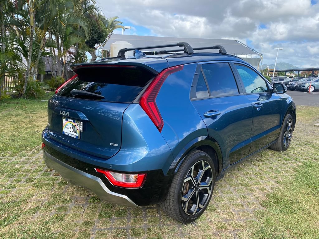 Used 2023 Kia Niro EX Touring FWD image 7
