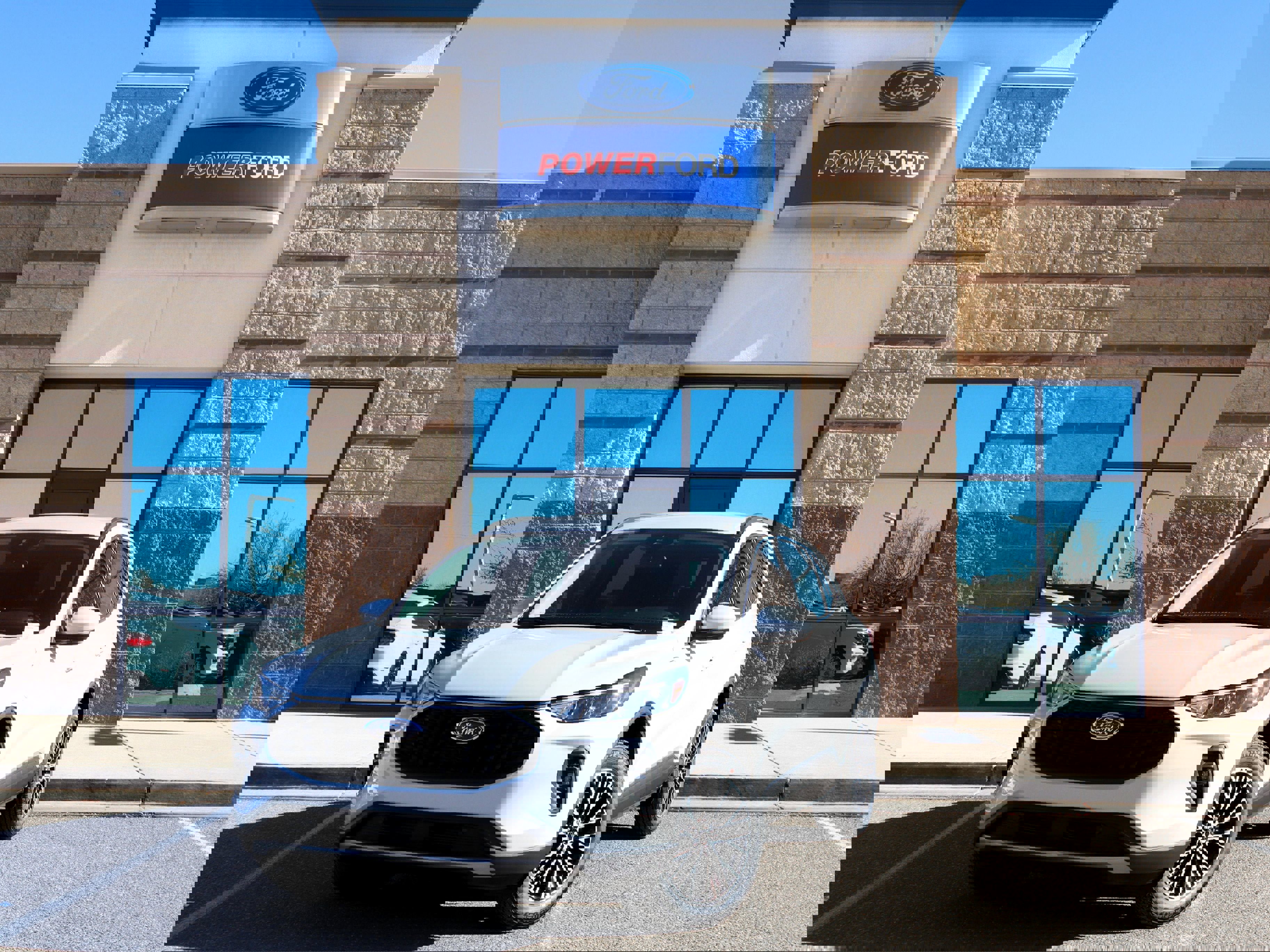 New 2026 Ford Escape SE image 2