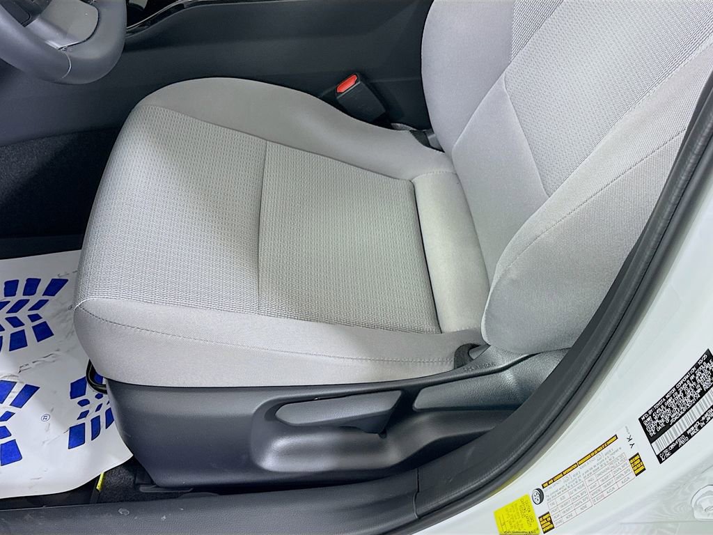 Used 2026 Toyota Prius LE image 22