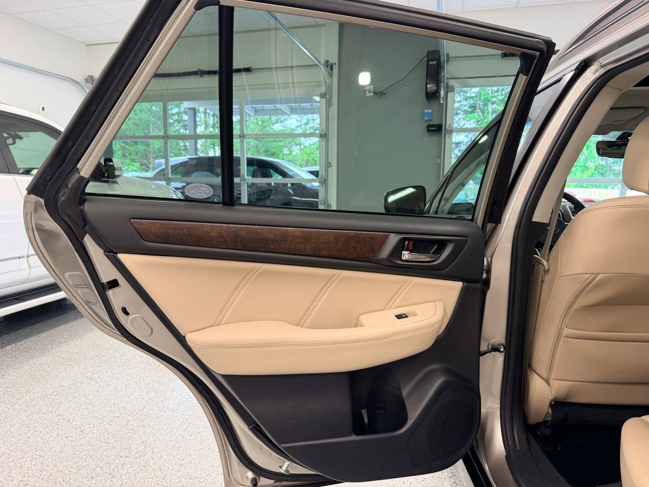 Used 2018 Subaru Outback 2.5i Limited AWD/4WD image 22