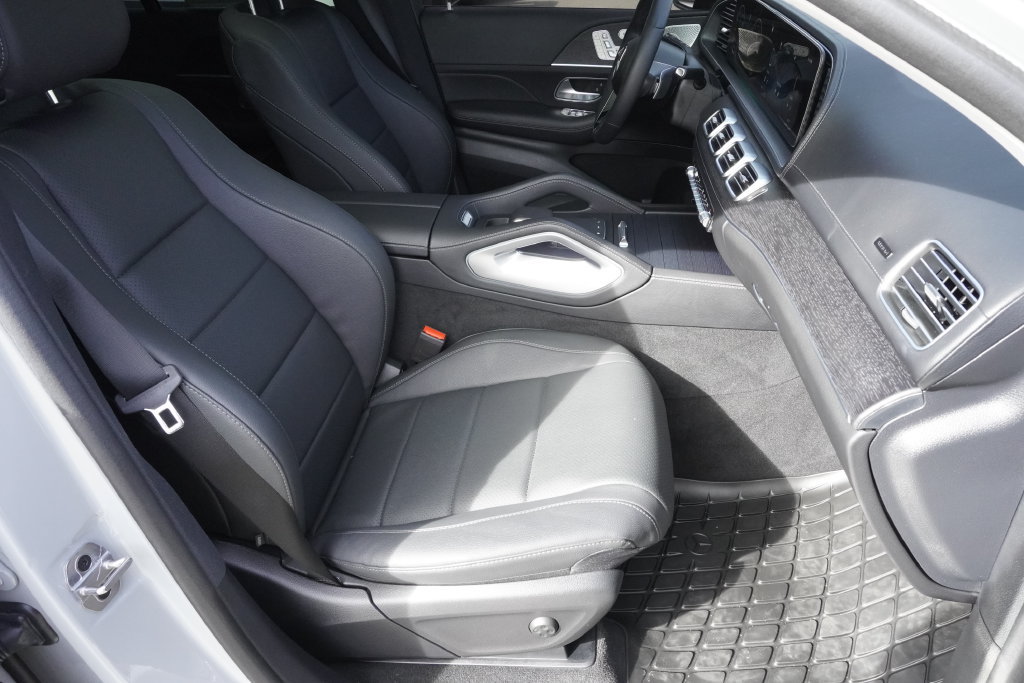 Used 2025 Mercedes-Benz GLE 450 4MATIC Coupe image 23
