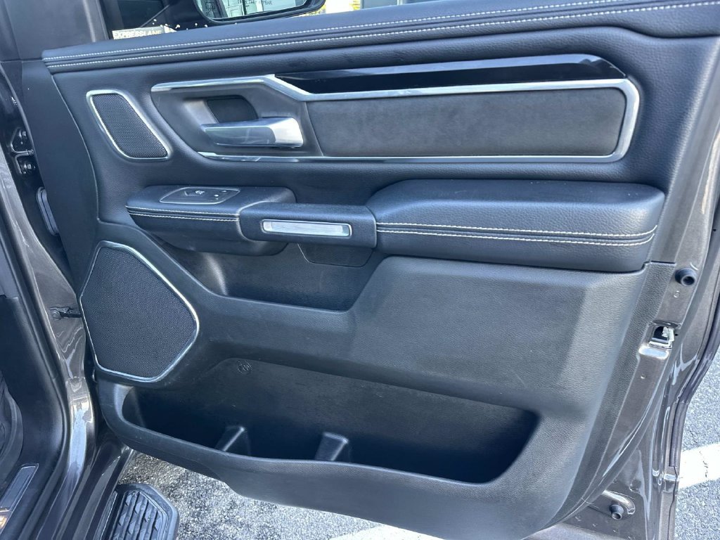 Used 2021 RAM 1500 Laramie AWD/4WD image 11