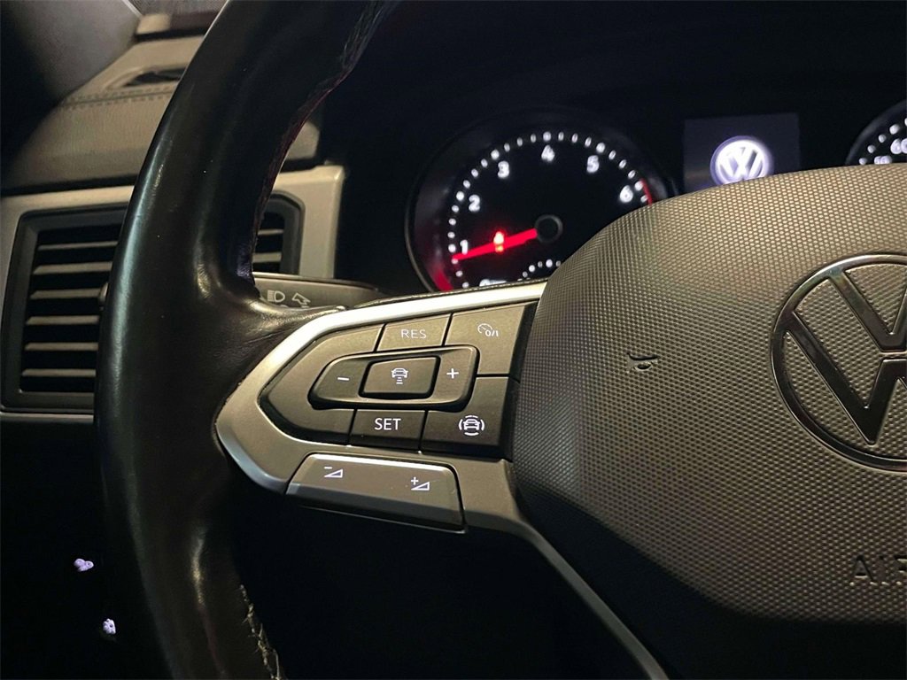 Used 2020 Volkswagen Atlas Cross Sport SE image 21