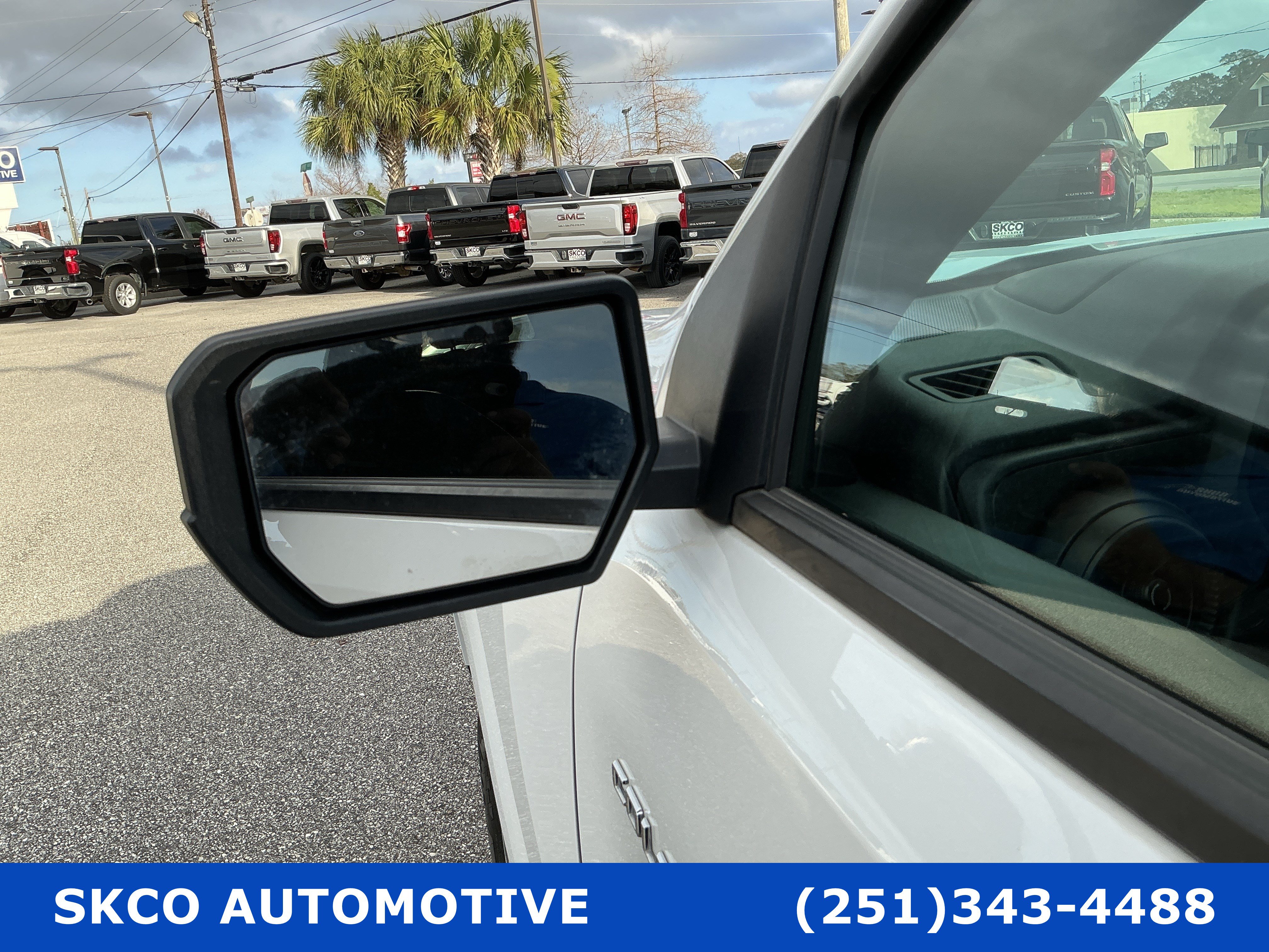 Used 2023 Chevrolet Colorado W/T RWD image 10