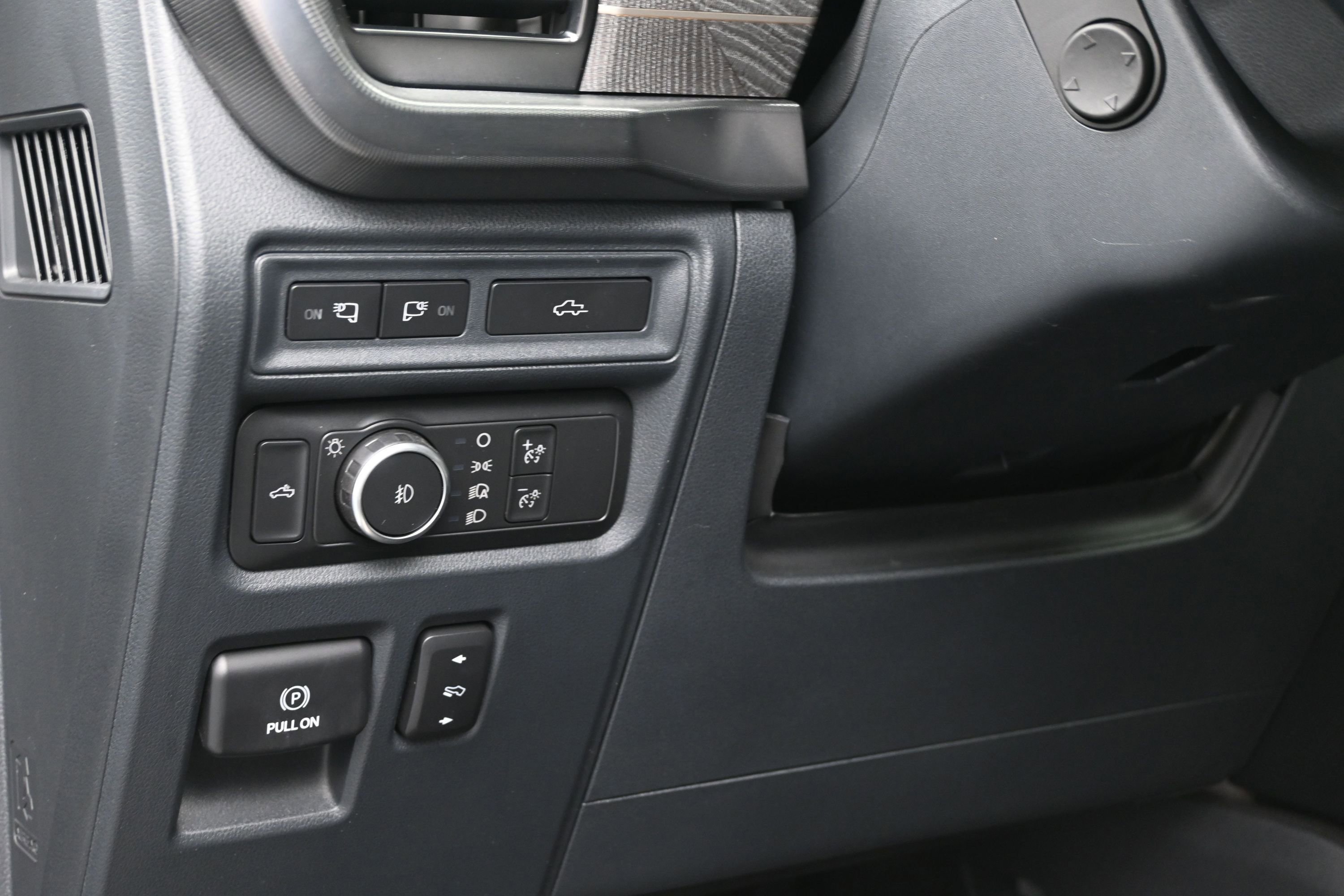 Used 2022 Ford F150 Platinum w/ Equipment Group 701A High AWD/4WD image 23