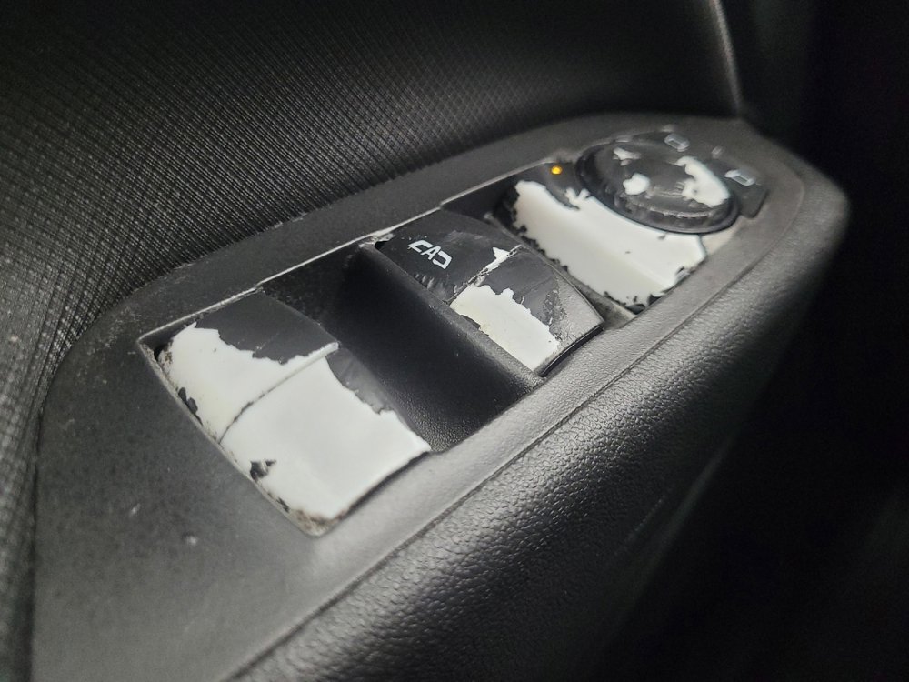 Used 2022 Chevrolet Equinox RS image 27