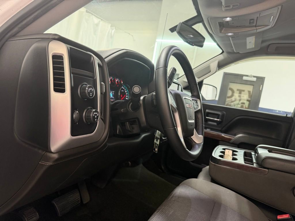 Used 2017 GMC Sierra 1500 SLE w/ SLE Value Package AWD/4WD image 13