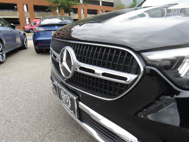 Used 2026 Mercedes-Benz GLC 300 4MATIC image 25
