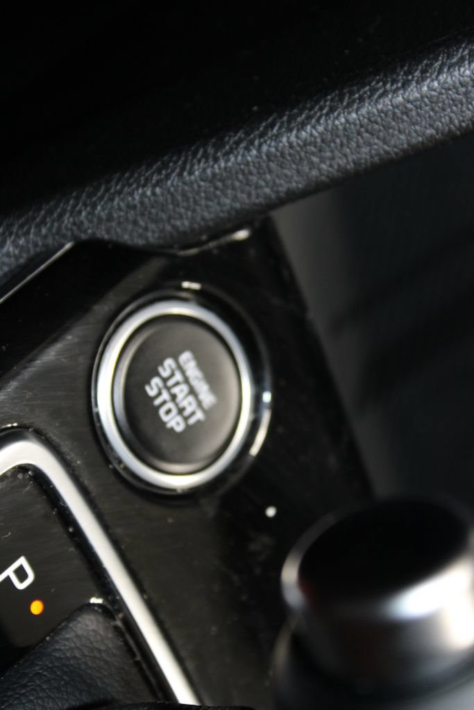 Used 2025 Kia Sportage SX FWD image 42