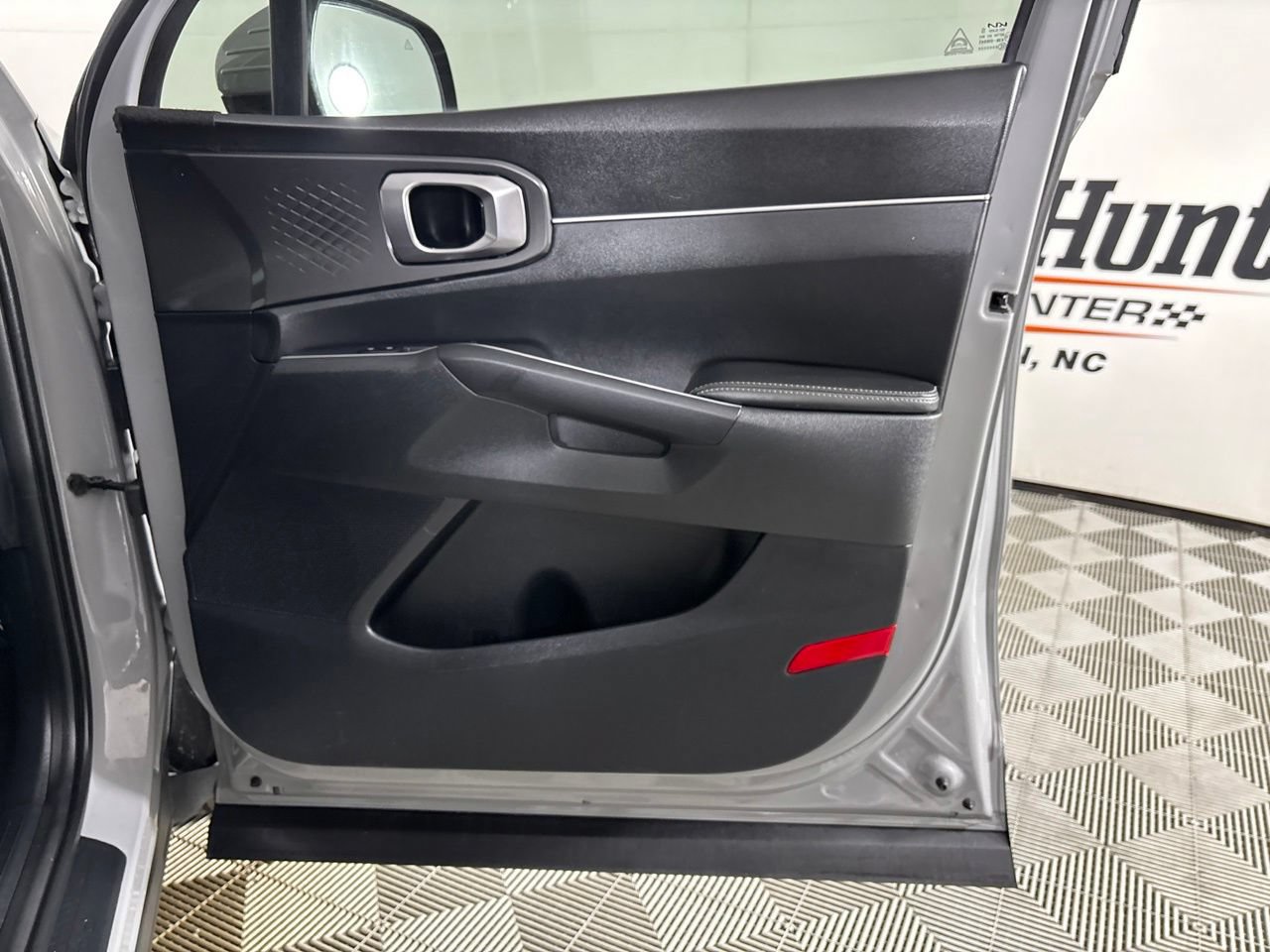 Used 2025 Kia Sorento EX w/ Panoramic Sunroof Package FWD image 31