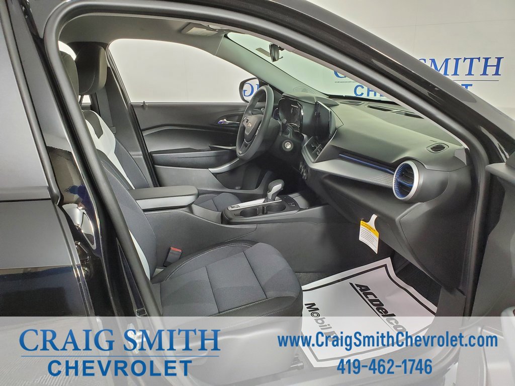 New 2026 Chevrolet Trax LS w/ LS Convenience Package image 31