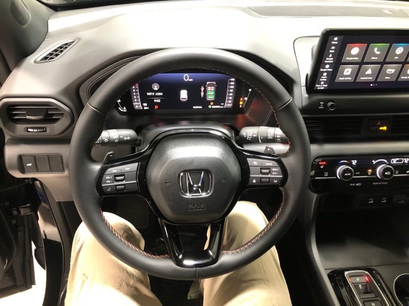 New 2026 Honda Pilot Sport image 22