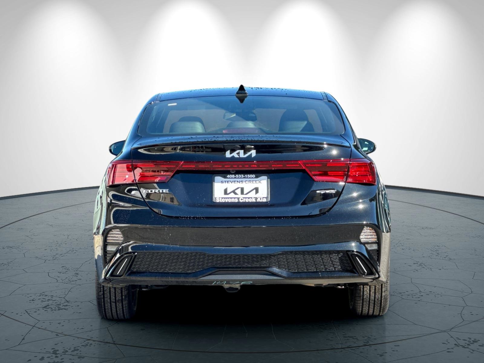 Certified 2023 Kia Forte GT-Line image 5