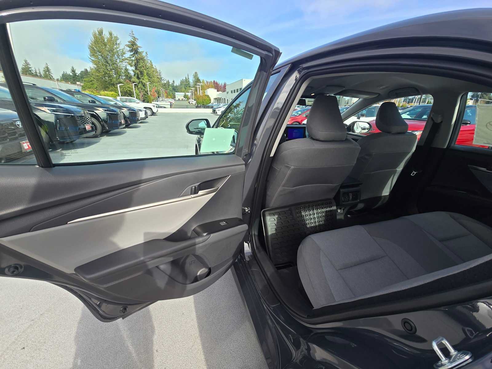 New 2026 Toyota Camry LE w/ Convenience Package FWD image 15