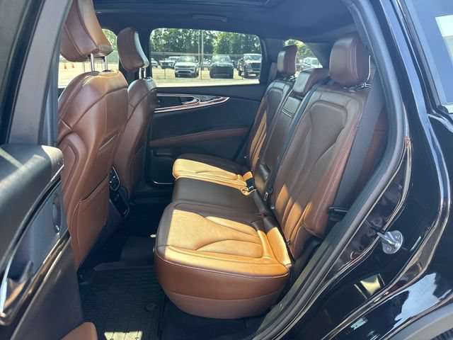 Used 2023 Lincoln Nautilus Reserve w/ Luxury Package AWD/4WD image 28
