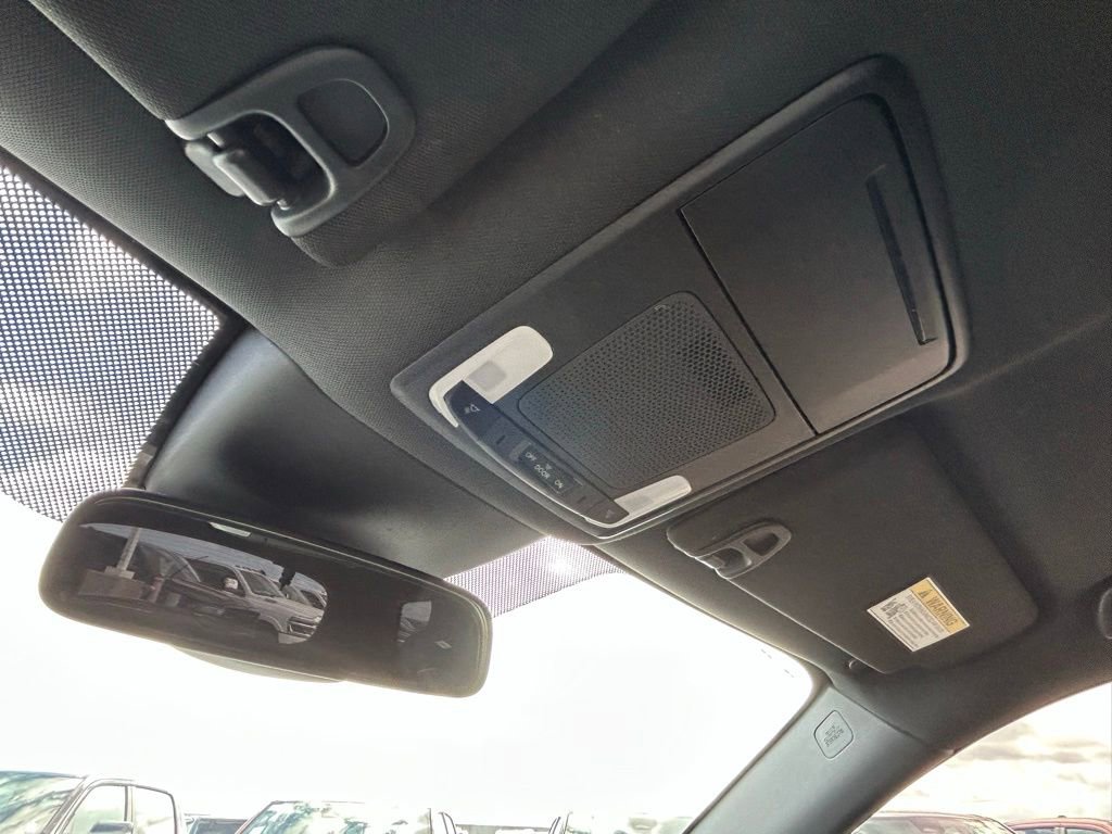 Used 2023 Honda Pilot Sport image 21