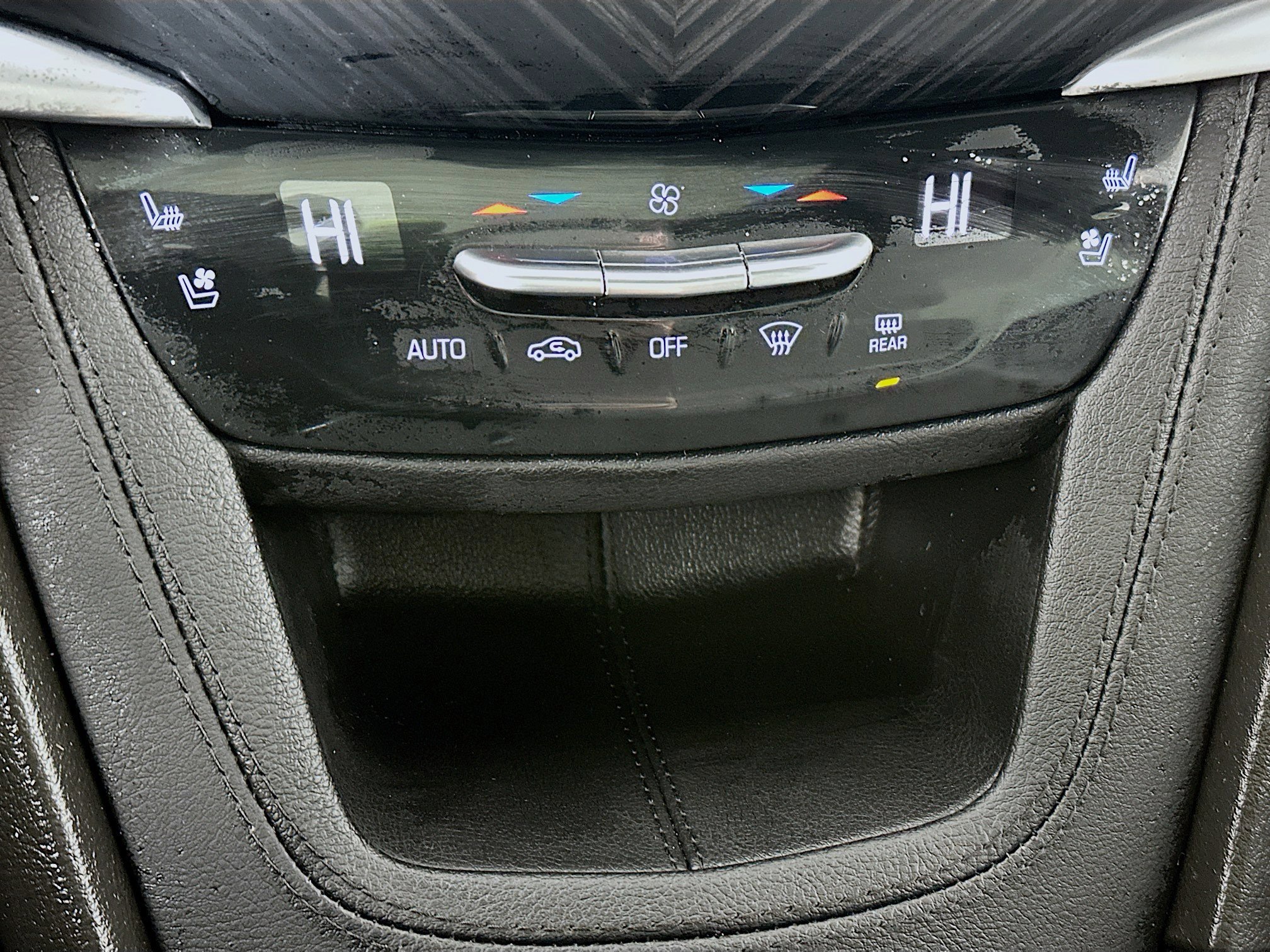 Used 2023 Cadillac XT6 Premium Luxury image 16