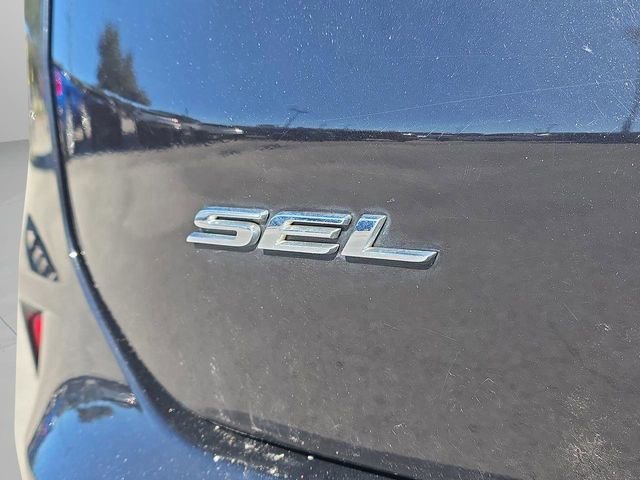 Used 2023 Ford Edge SEL image 9