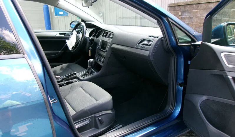 Used 2017 Volkswagen Golf SE FWD image 11