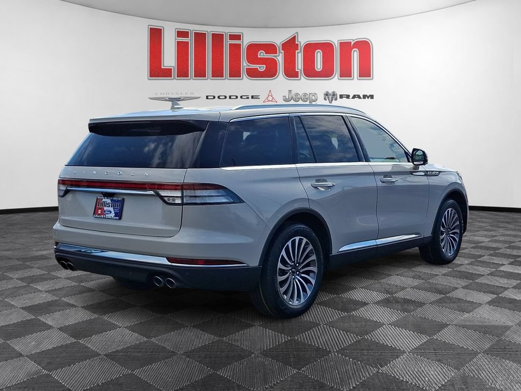Used 2020 Lincoln Aviator Reserve w/ Elements Package Plus AWD/4WD image 4