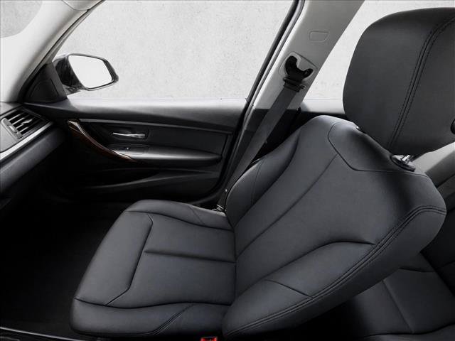 Used 2015 BMW 320i xDrive Sedan AWD/4WD image 20
