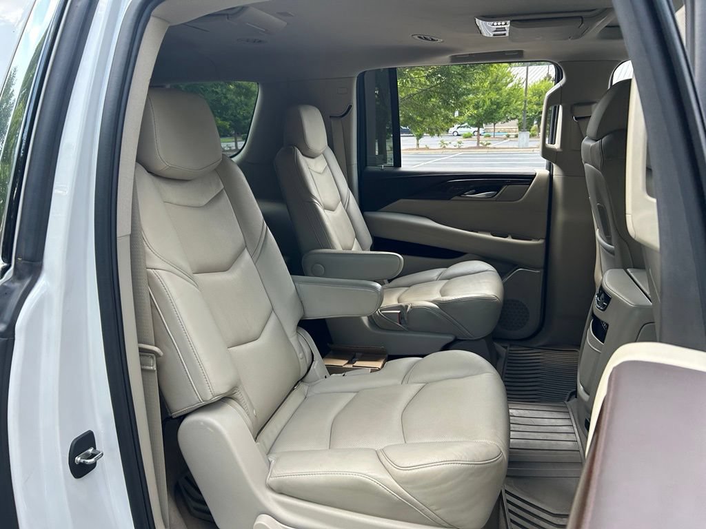 Used 2016 Cadillac Escalade ESV Premium AWD/4WD image 48