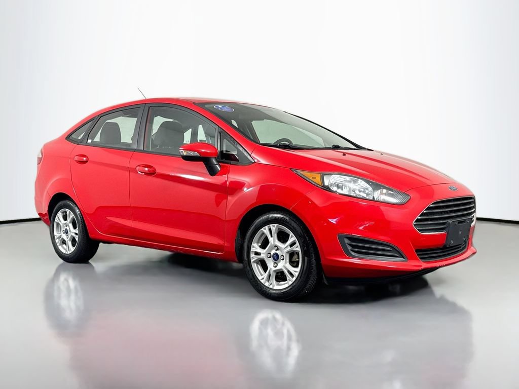 Used 2015 Ford Fiesta SE FWD image 3