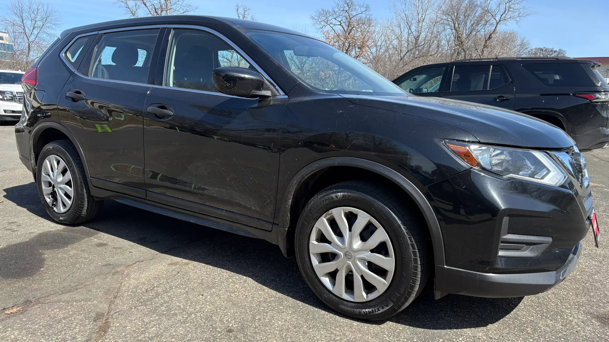 Used 2017 Nissan Rogue S image 12