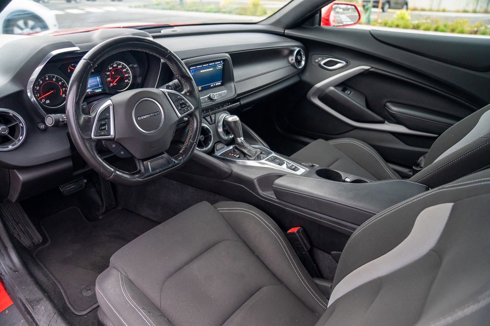 Used 2020 Chevrolet Camaro LT image 4