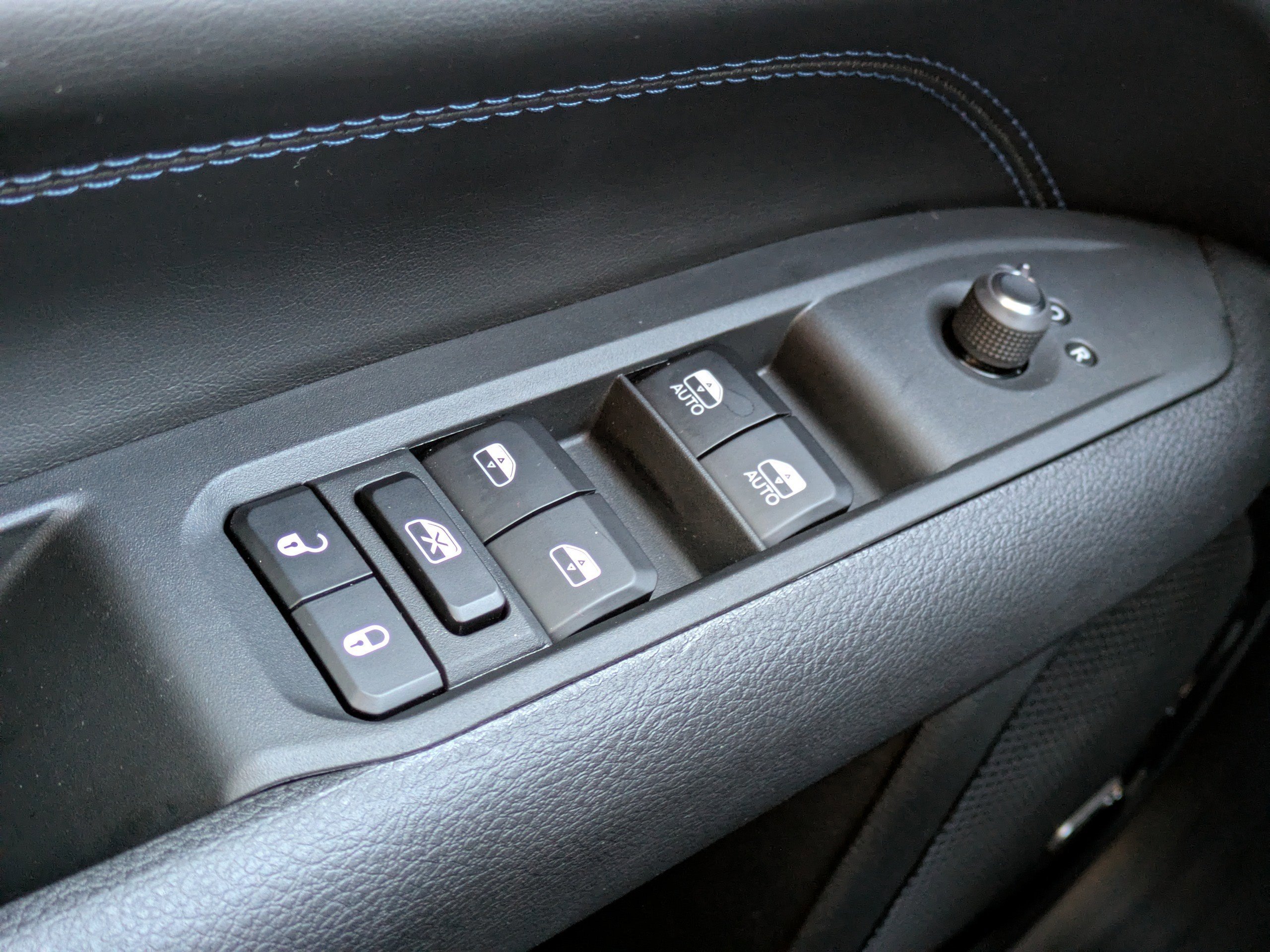 New 2026 Jeep Compass Latitude w/ Sun and Sound Group image 27