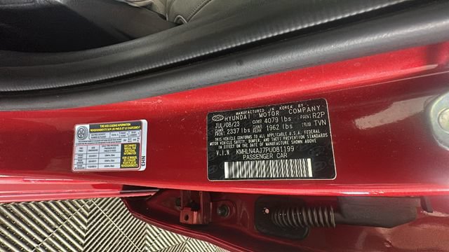 Certified 2023 Hyundai Elantra Limited FWD image 12