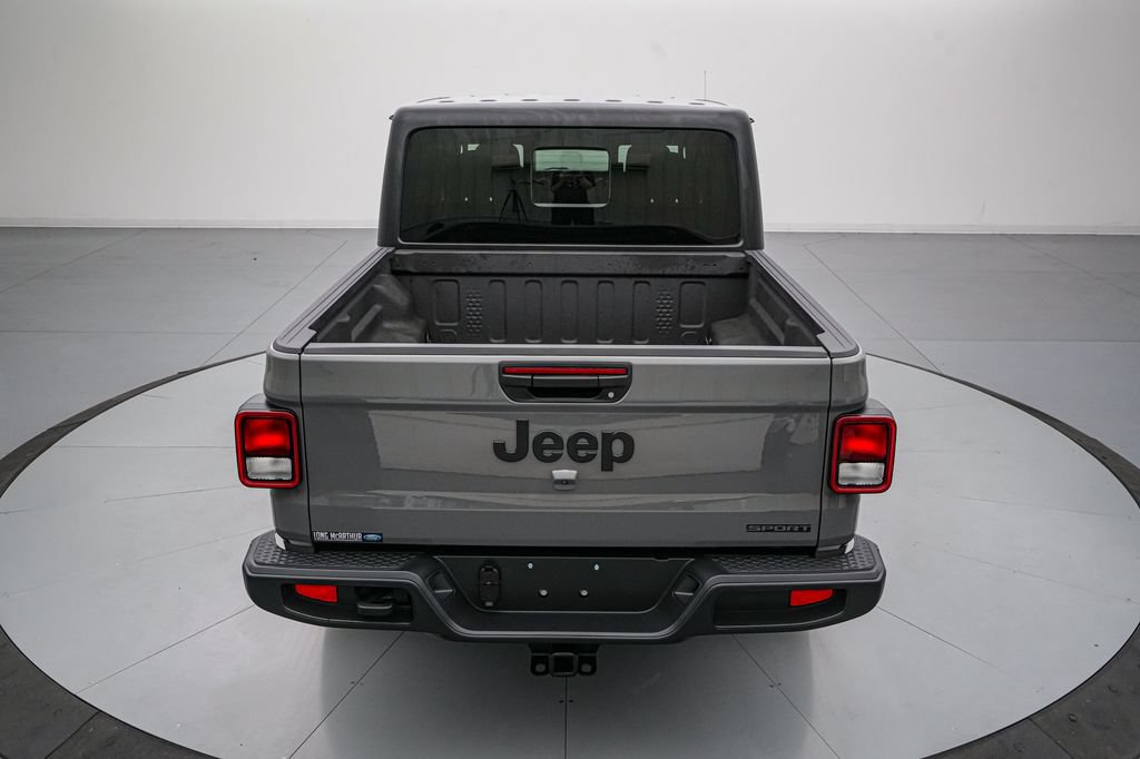 Used 2021 Jeep Gladiator Sport AWD/4WD image 5