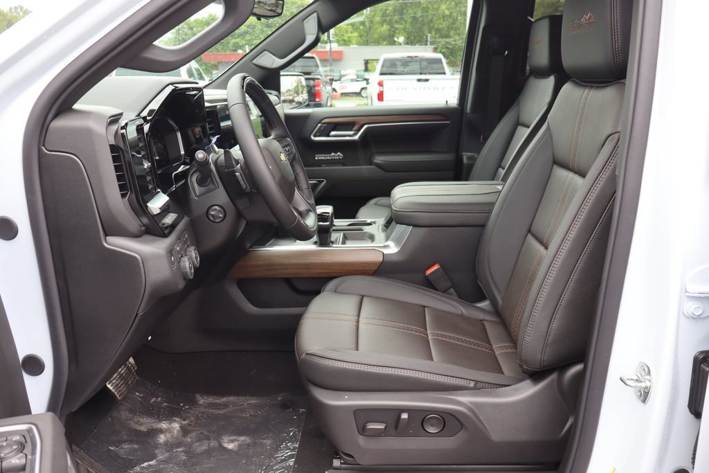 New 2026 Chevrolet Silverado 1500 High Country AWD/4WD image 5